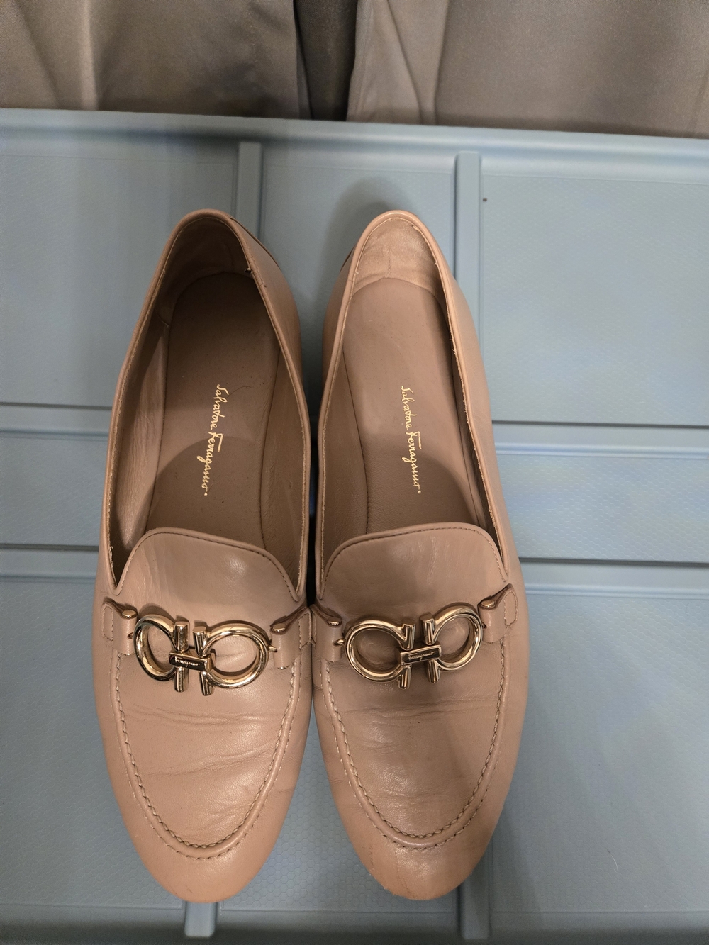 Salvatore Ferragamo Beige Leather Vara Bit Loafers